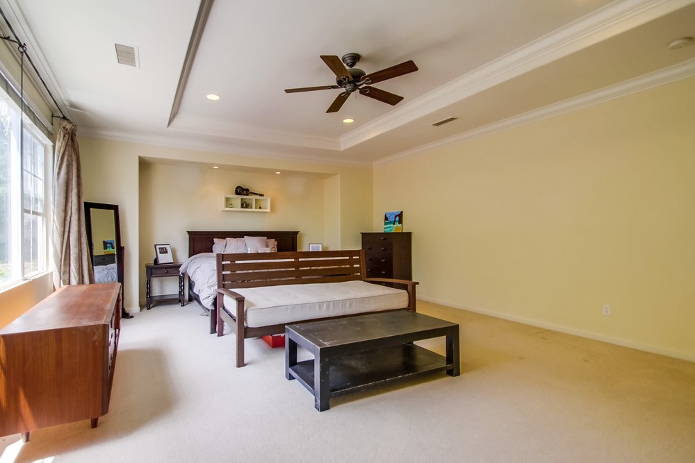 Virtual tour photo 28 of 47 for 5025 Seagrove Cove