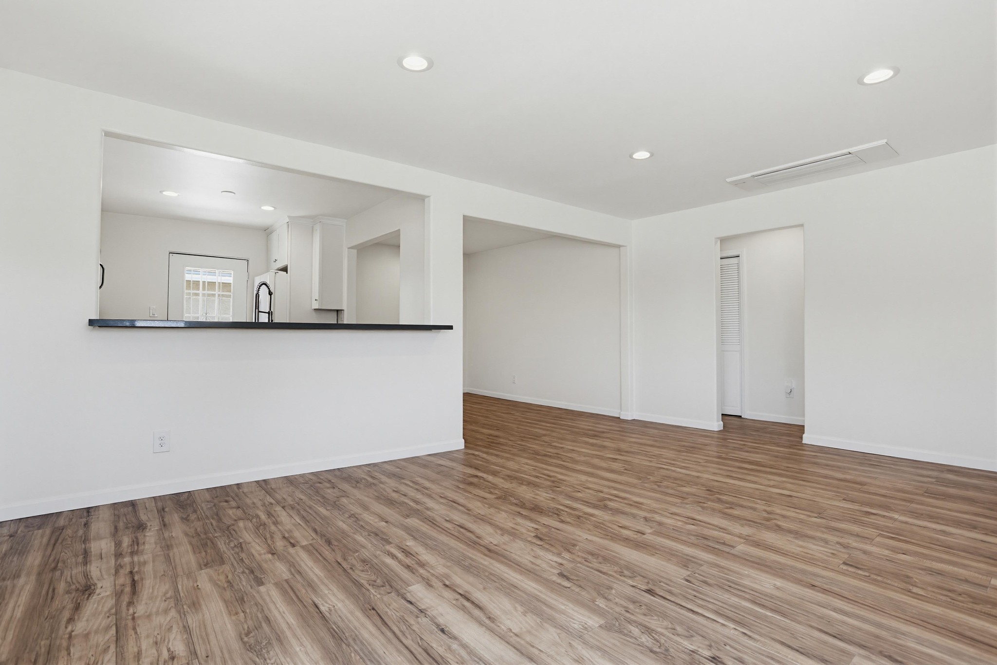 Virtual tour photo 13 of 35 for 5026 70th St