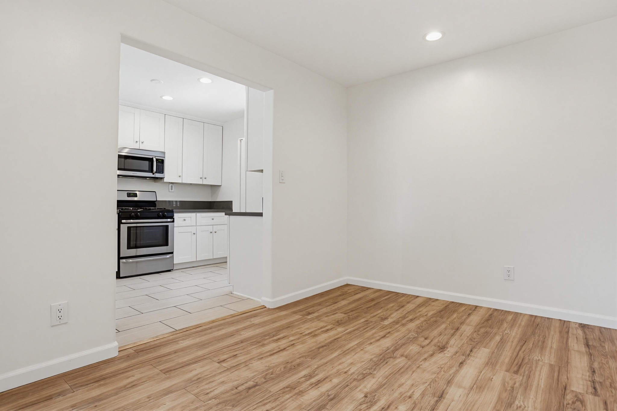 Virtual tour photo 15 of 35 for 5026 70th St
