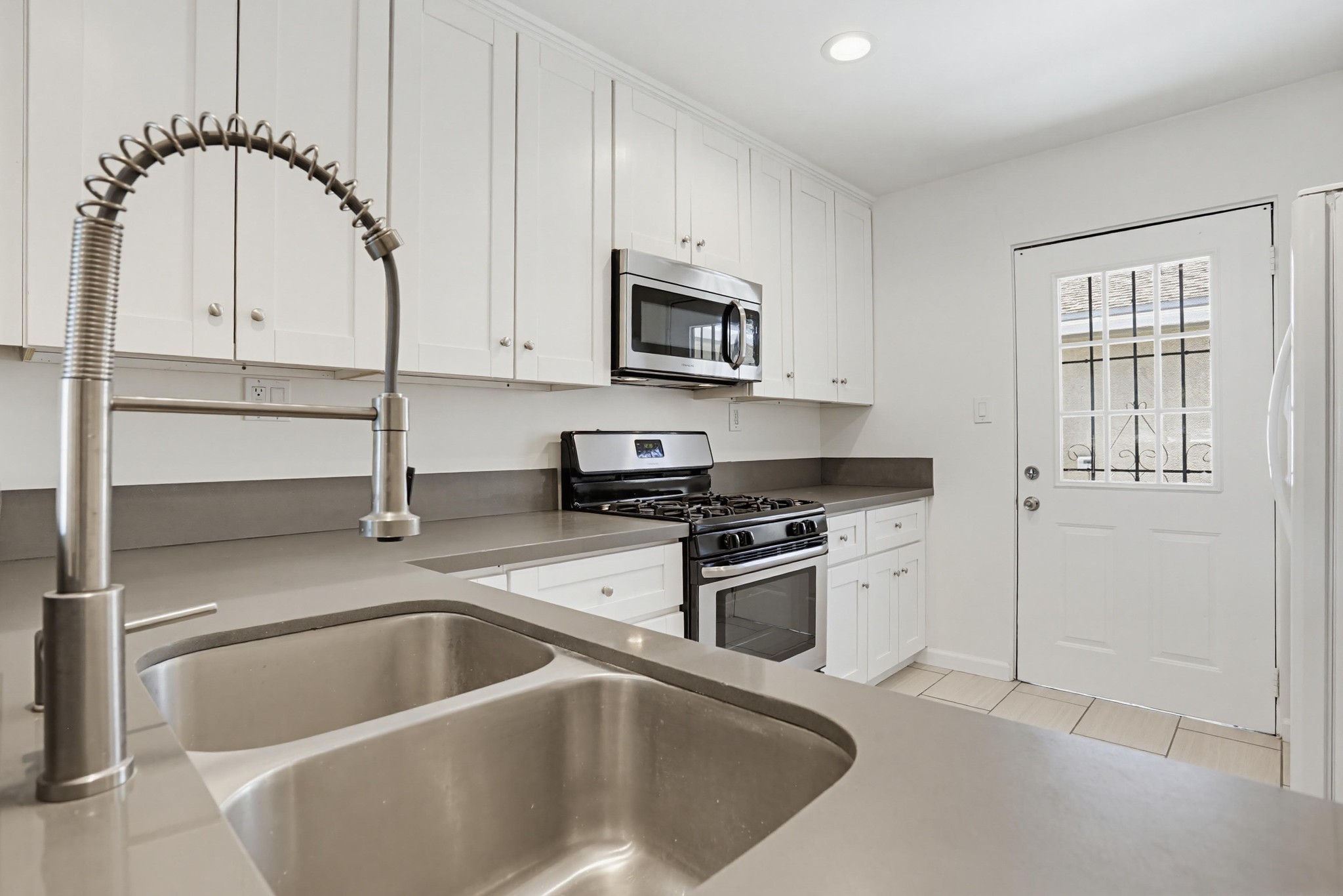 Virtual tour photo 21 of 35 for 5026 70th St