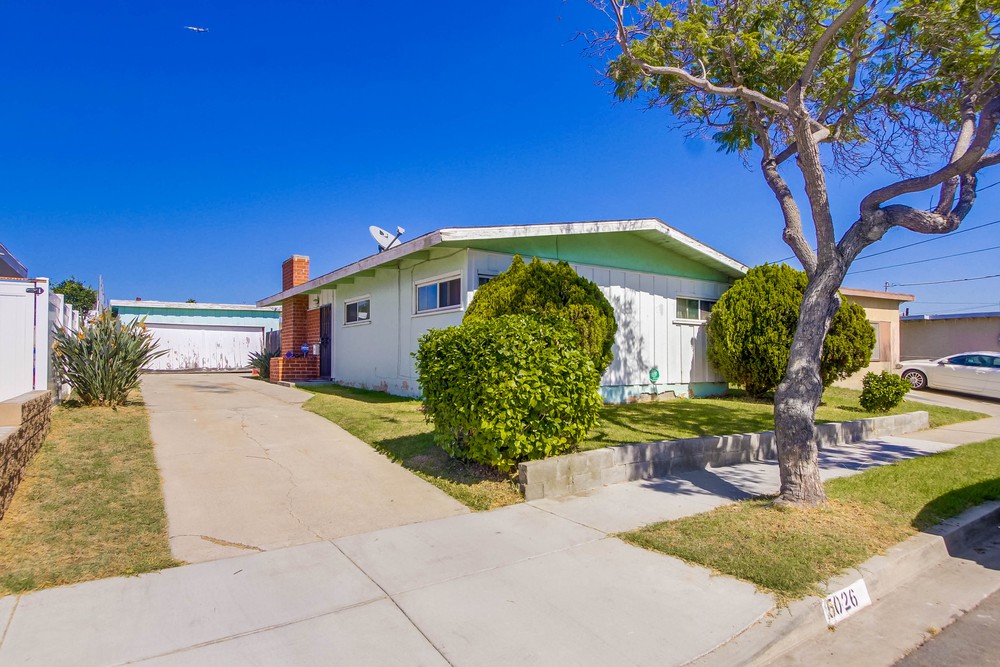Virtual tour photo 1 of 29 for 5026 La Paz Dr