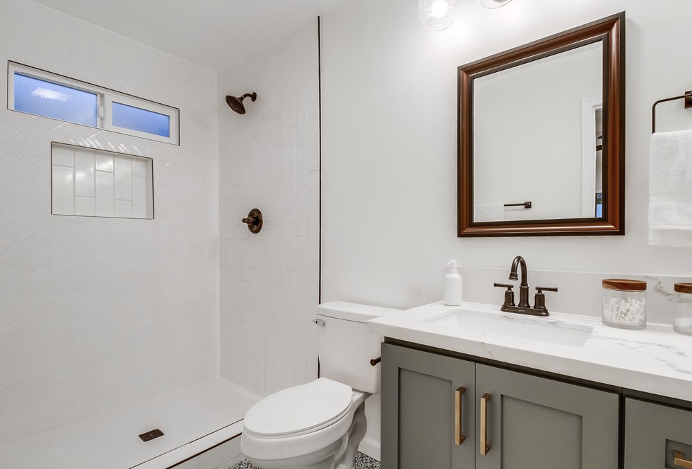 Virtual tour photo 32 of 55 for 5026 Mansfield St