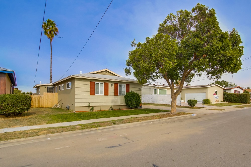 Virtual tour photo 4 of 54 for 5026 Reynolds St