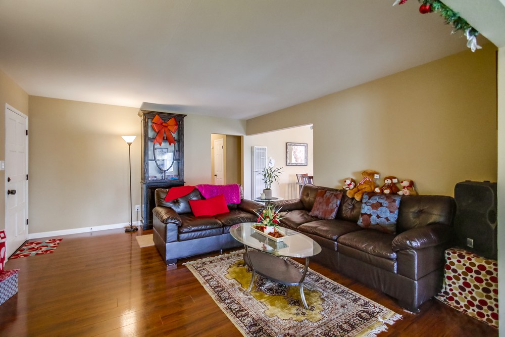 Virtual tour photo 13 of 54 for 5026 Reynolds St
