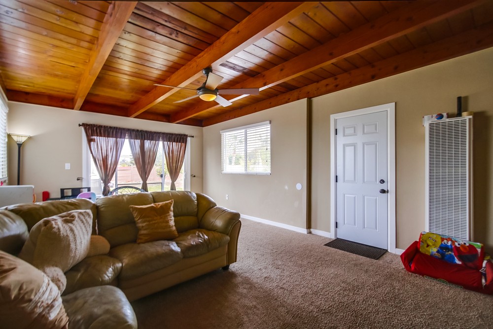 Virtual tour photo 16 of 54 for 5026 Reynolds St