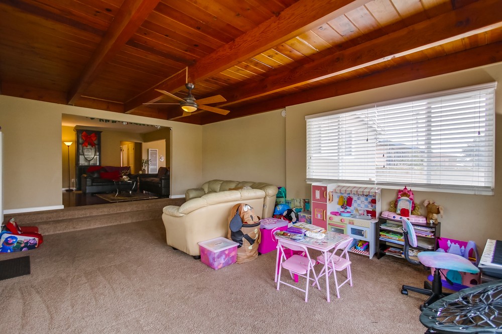 Virtual tour photo 17 of 54 for 5026 Reynolds St