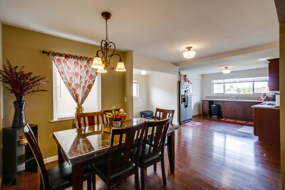 Virtual tour photo 21 of 54 for 5026 Reynolds St