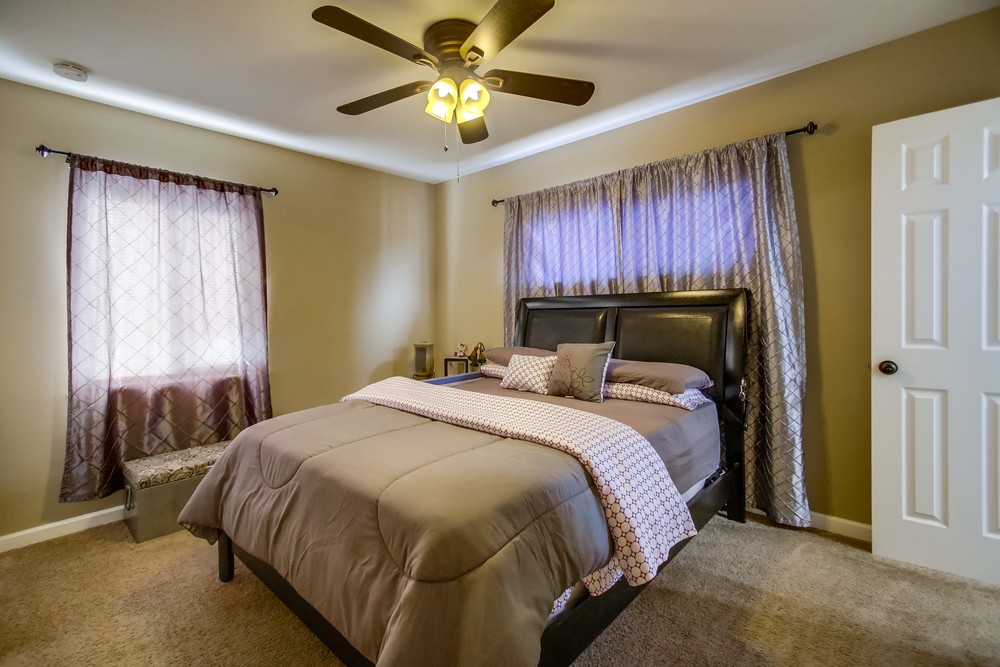 Virtual tour photo 31 of 54 for 5026 Reynolds St