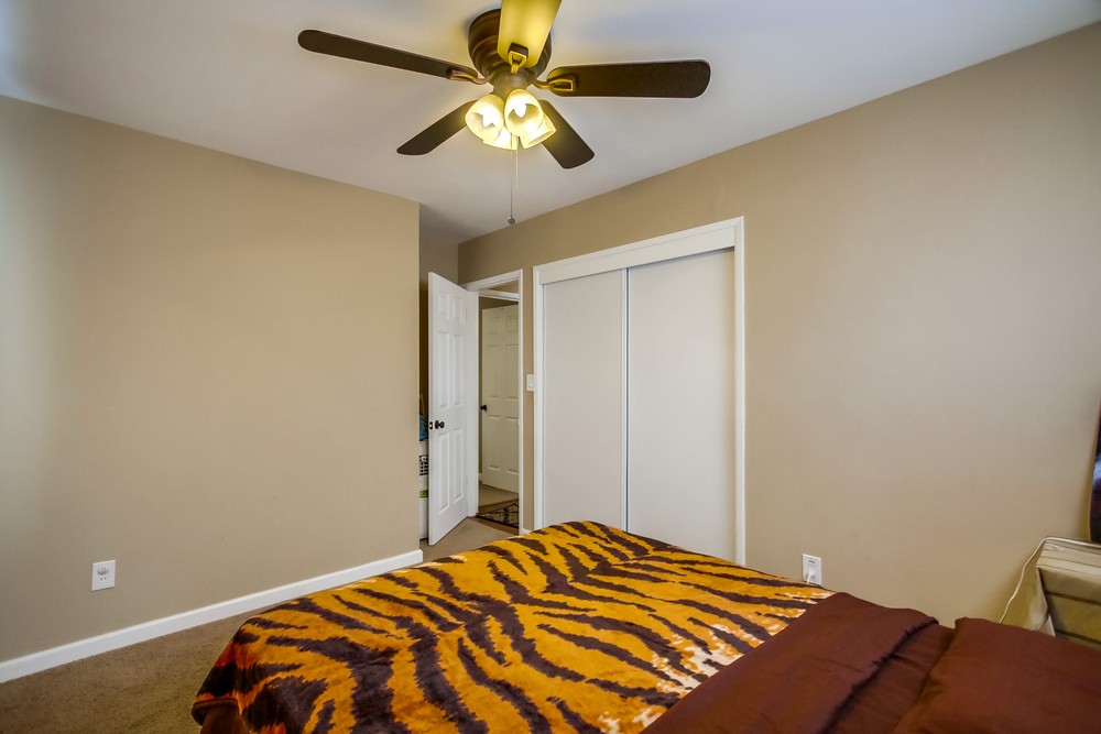 Virtual tour photo 39 of 54 for 5026 Reynolds St