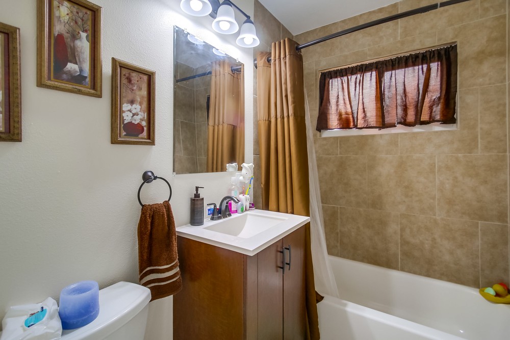 Virtual tour photo 43 of 54 for 5026 Reynolds St