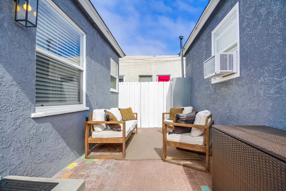 Virtual tour photo 6 of 47 for 5027 Lotus St