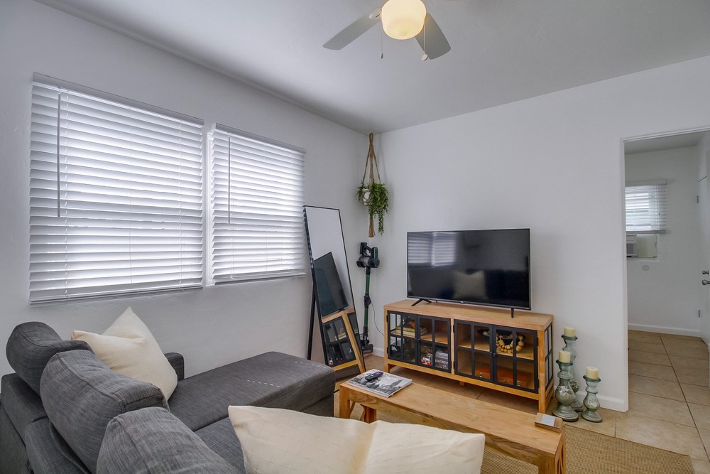 Virtual tour photo 13 of 47 for 5027 Lotus St