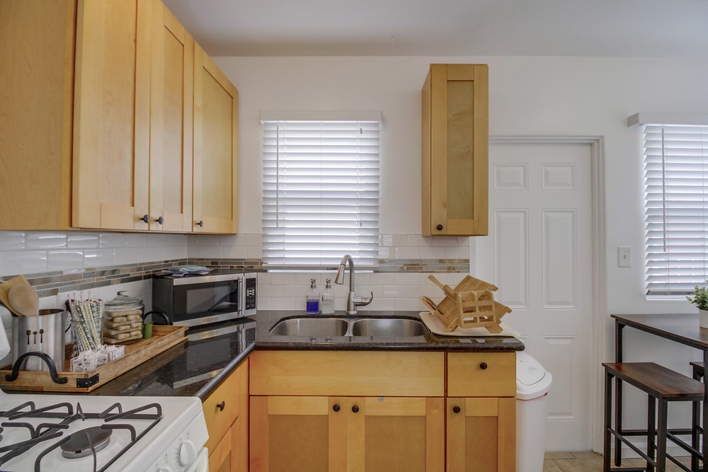 Virtual tour photo 28 of 47 for 5027 Lotus St
