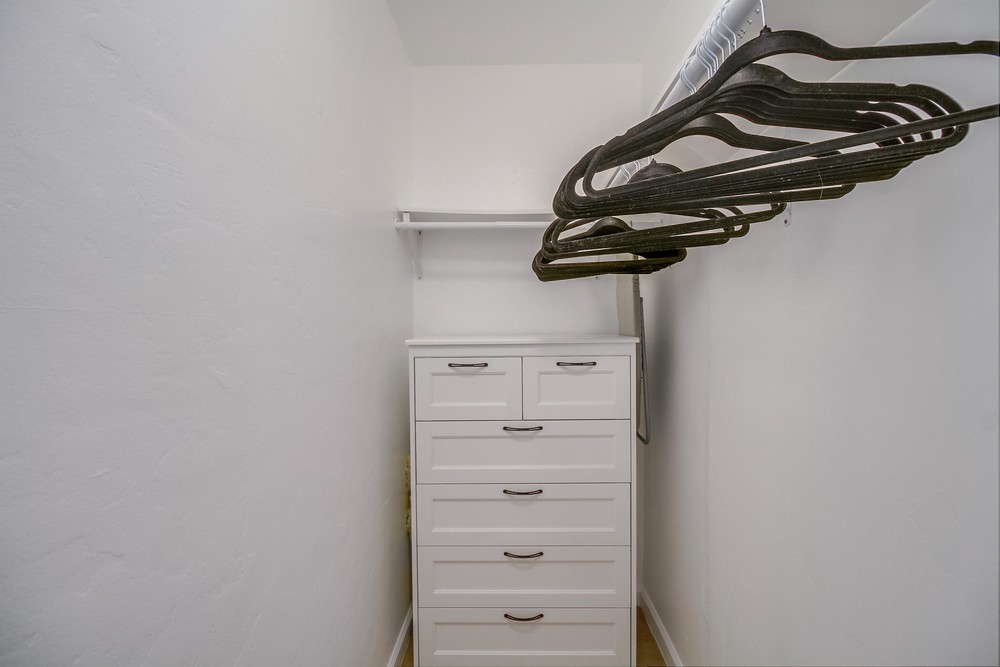 Virtual tour photo 41 of 47 for 5027 Lotus St