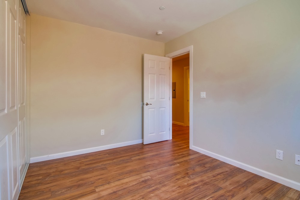 Virtual tour photo 29 of 36 for 5028 70th St