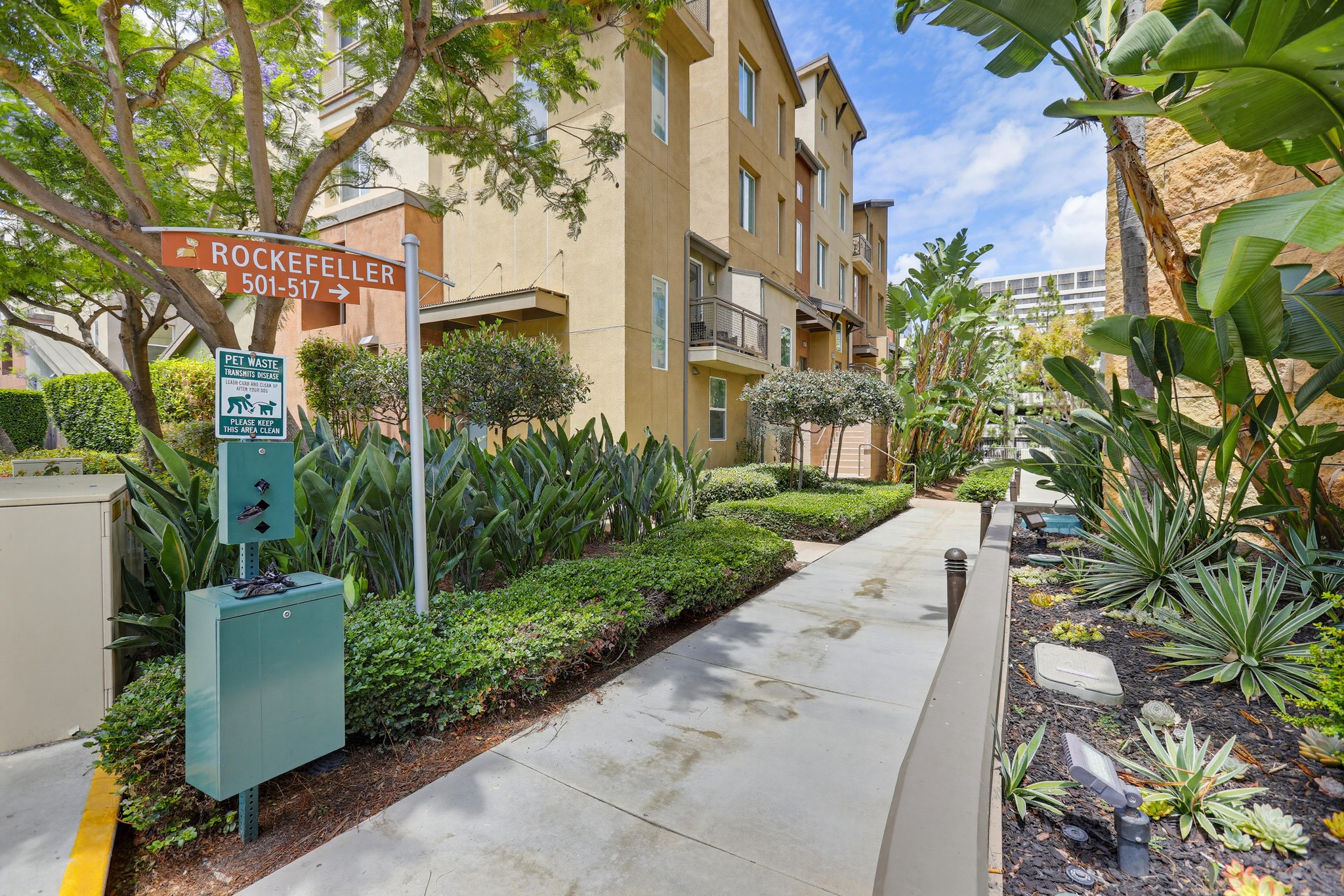 Virtual tour photo 4 of 64 for 503 Rockefeller