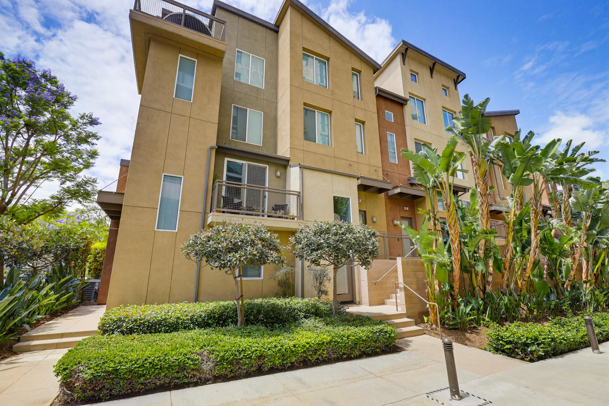 Virtual tour photo 7 of 64 for 503 Rockefeller