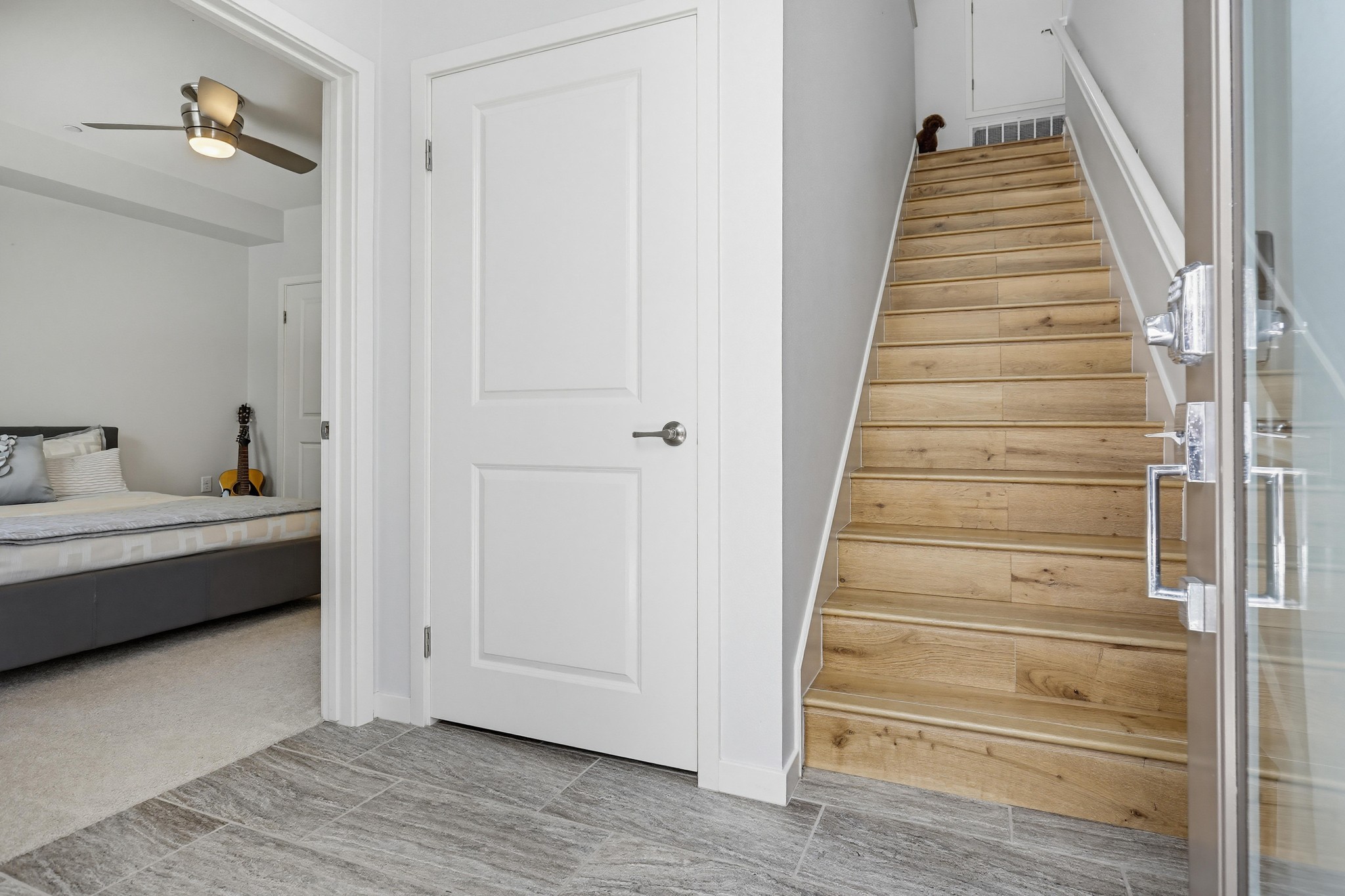 Virtual tour photo 11 of 64 for 503 Rockefeller