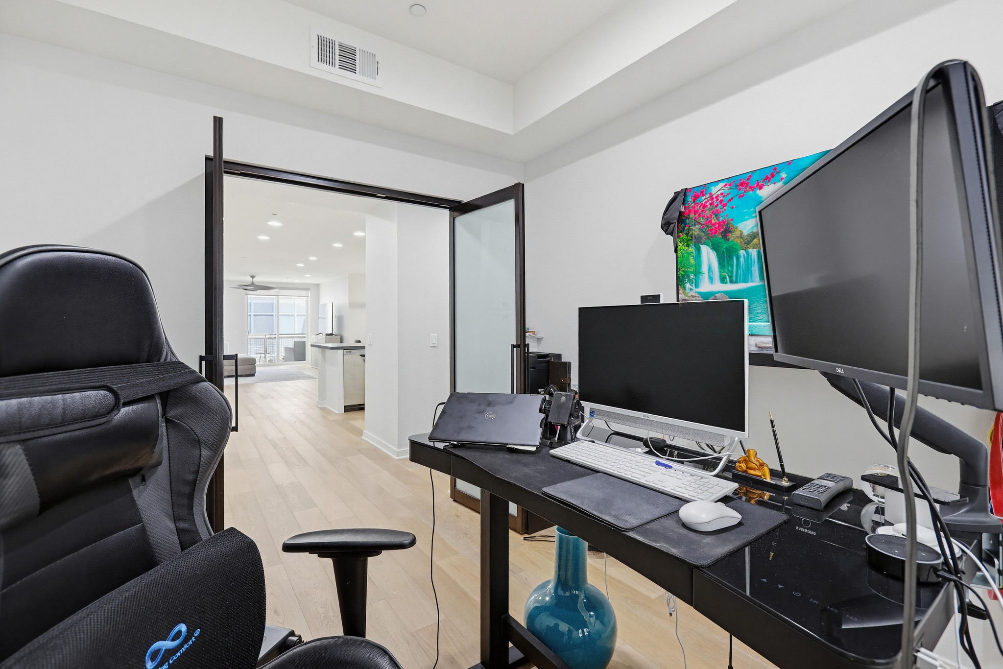 Virtual tour photo 35 of 64 for 503 Rockefeller