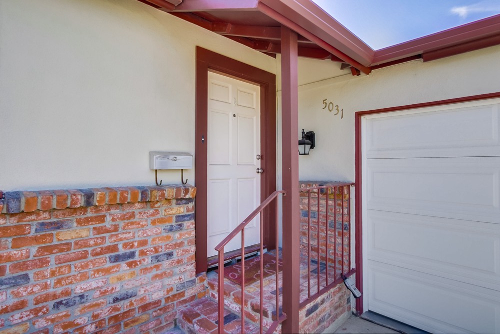 Virtual tour photo 6 of 39 for 5031 Collier Ave