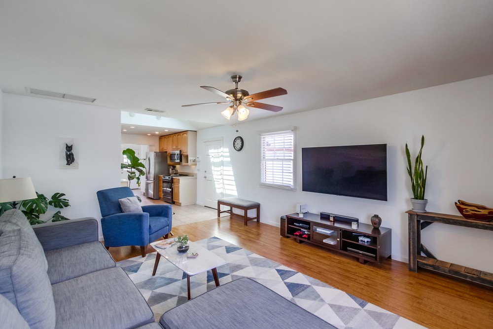 Virtual tour photo 8 of 39 for 5031 Collier Ave