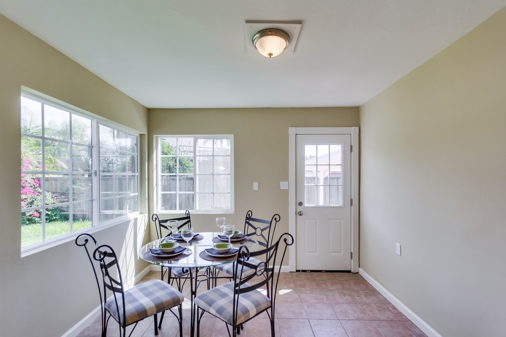 Virtual tour photo 10 of 34 for 5031 Collier Avenue