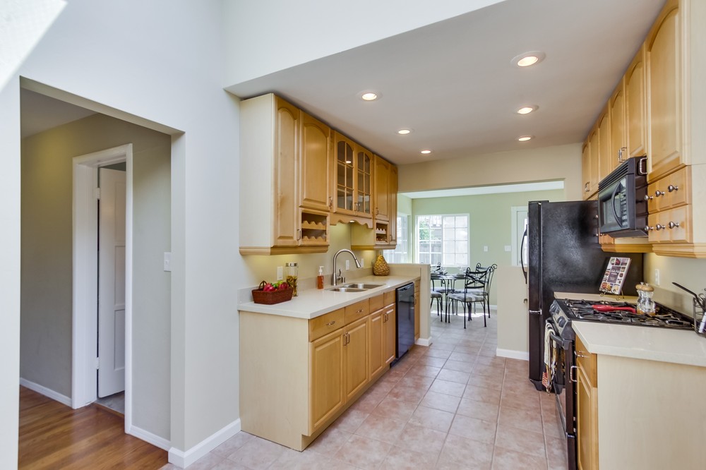 Virtual tour photo 12 of 34 for 5031 Collier Avenue