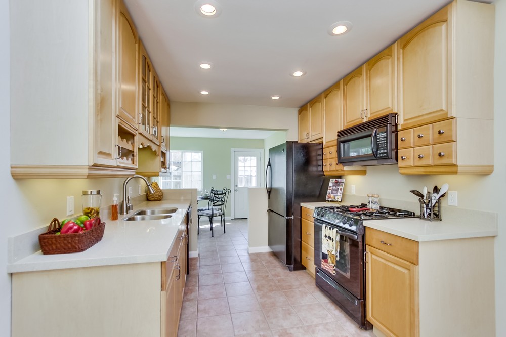 Virtual tour photo 13 of 34 for 5031 Collier Avenue