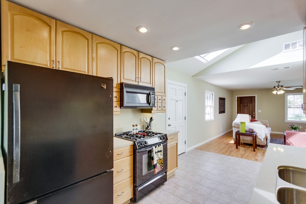 Virtual tour photo 16 of 34 for 5031 Collier Avenue