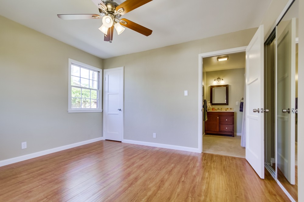 Virtual tour photo 18 of 34 for 5031 Collier Avenue