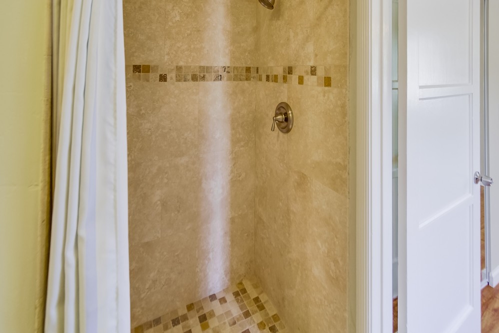 Virtual tour photo 22 of 34 for 5031 Collier Avenue