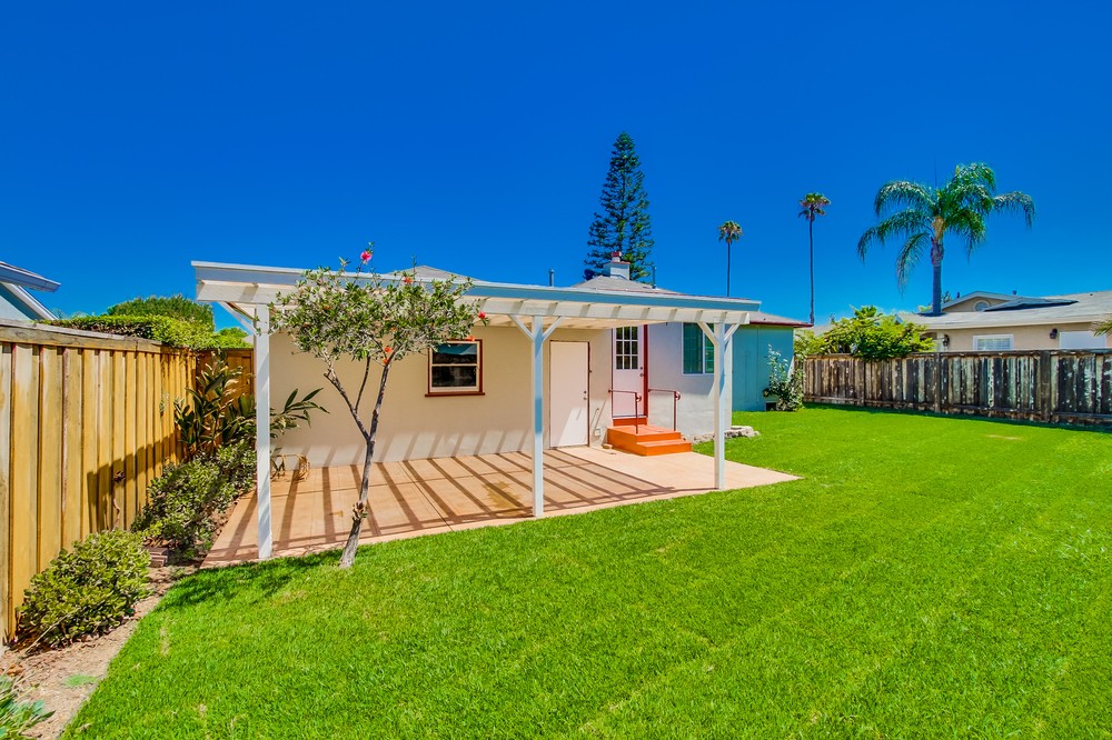 Virtual tour photo 23 of 24 for 5031 Collier Avenue