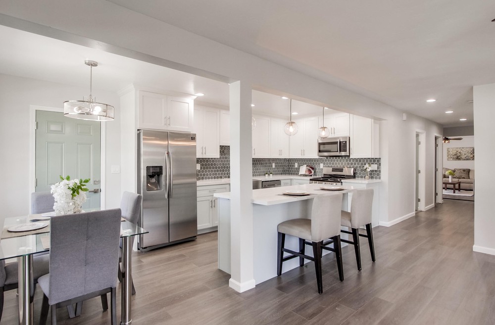 Virtual tour photo 7 of 62 for 5035 Elm St