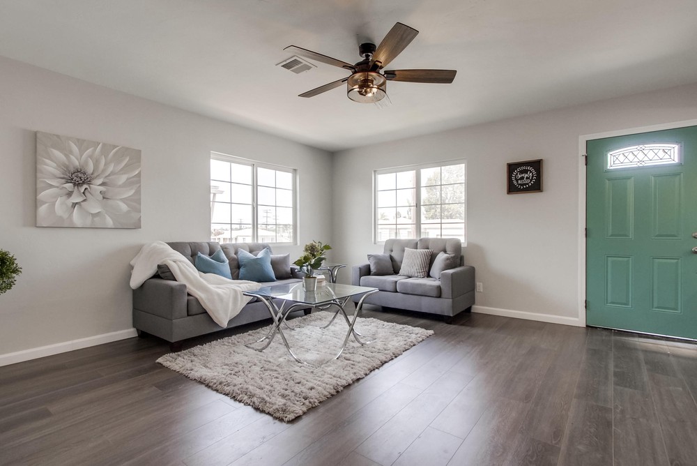 Virtual tour photo 10 of 62 for 5035 Elm St