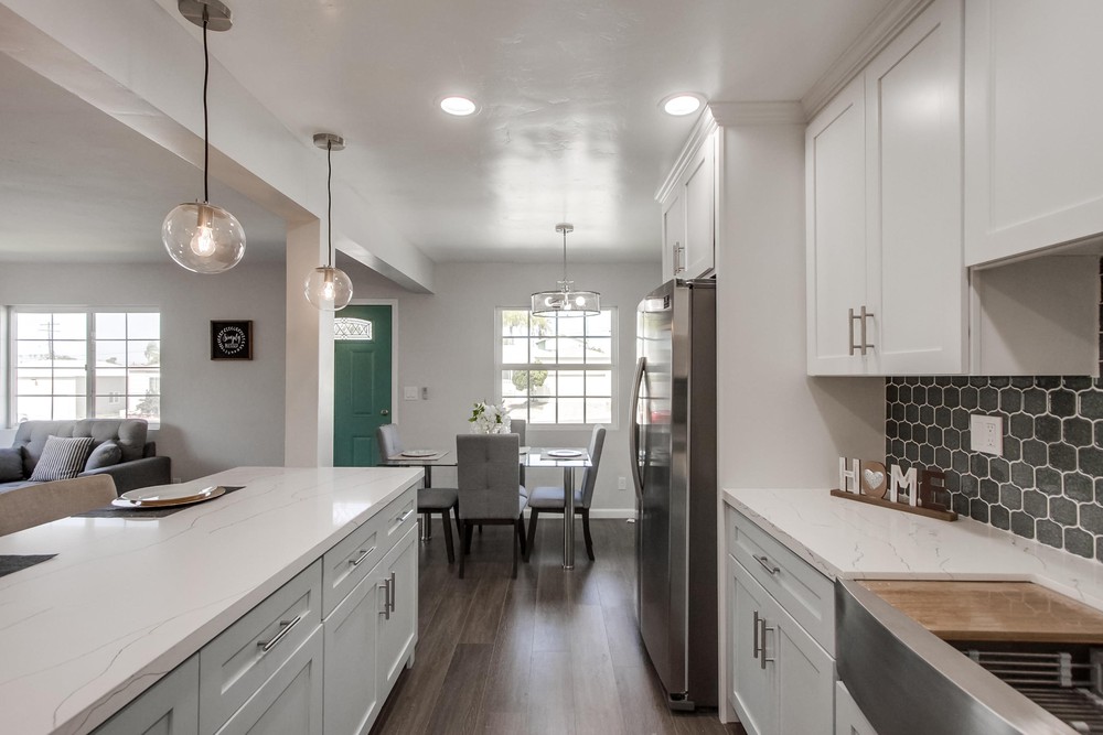 Virtual tour photo 16 of 62 for 5035 Elm St