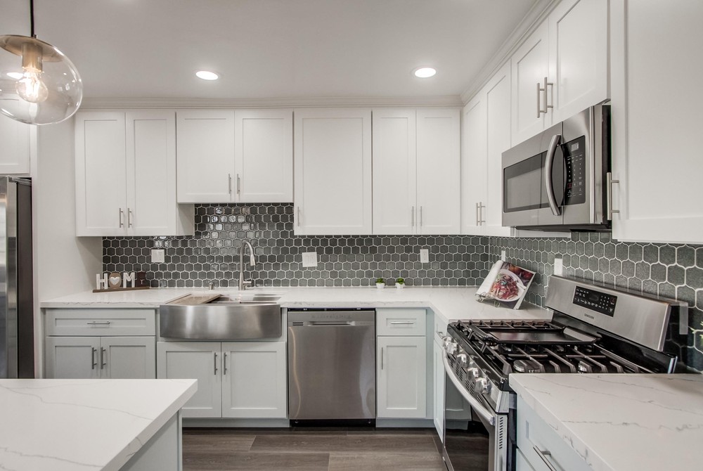 Virtual tour photo 19 of 62 for 5035 Elm St