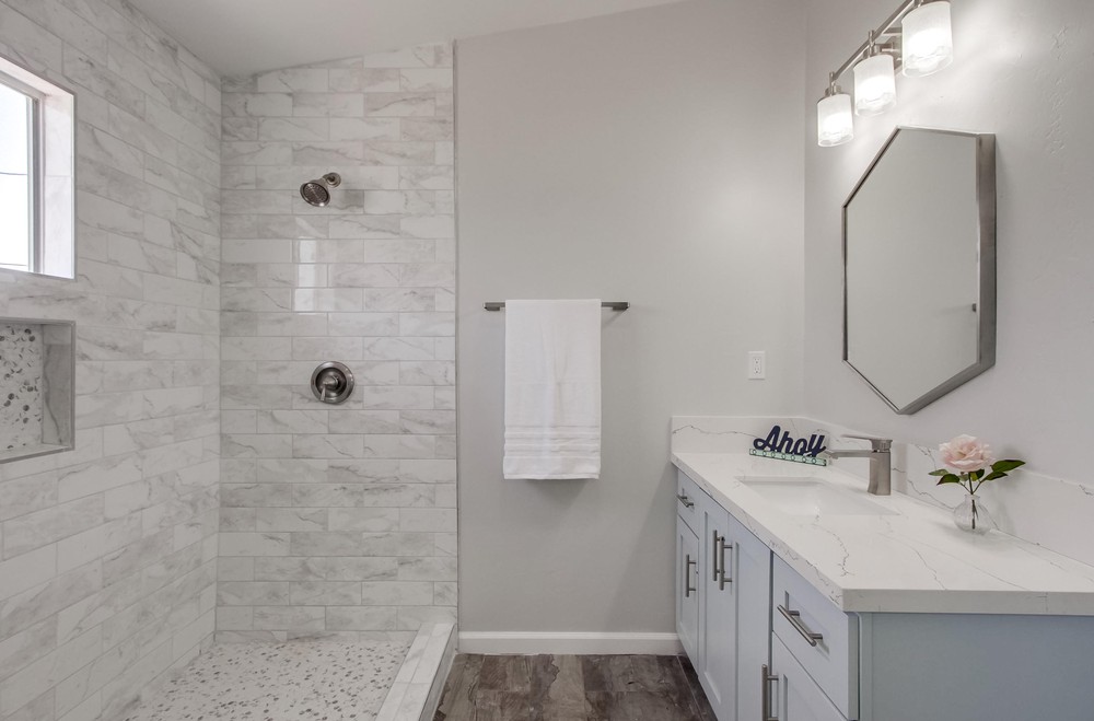 Virtual tour photo 36 of 62 for 5035 Elm St