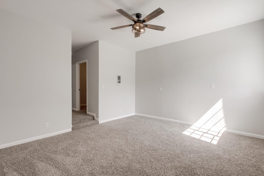 Virtual tour photo 44 of 62 for 5035 Elm St