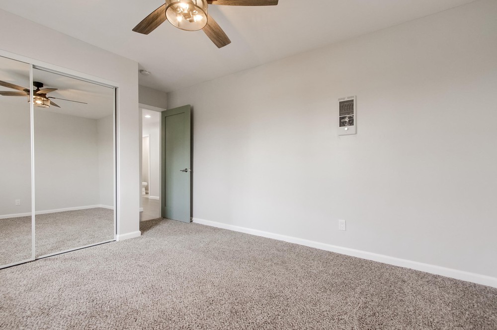 Virtual tour photo 47 of 62 for 5035 Elm St