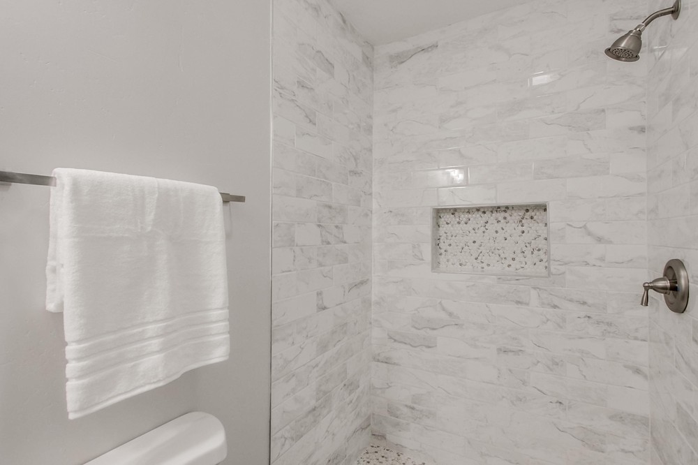 Virtual tour photo 52 of 62 for 5035 Elm St