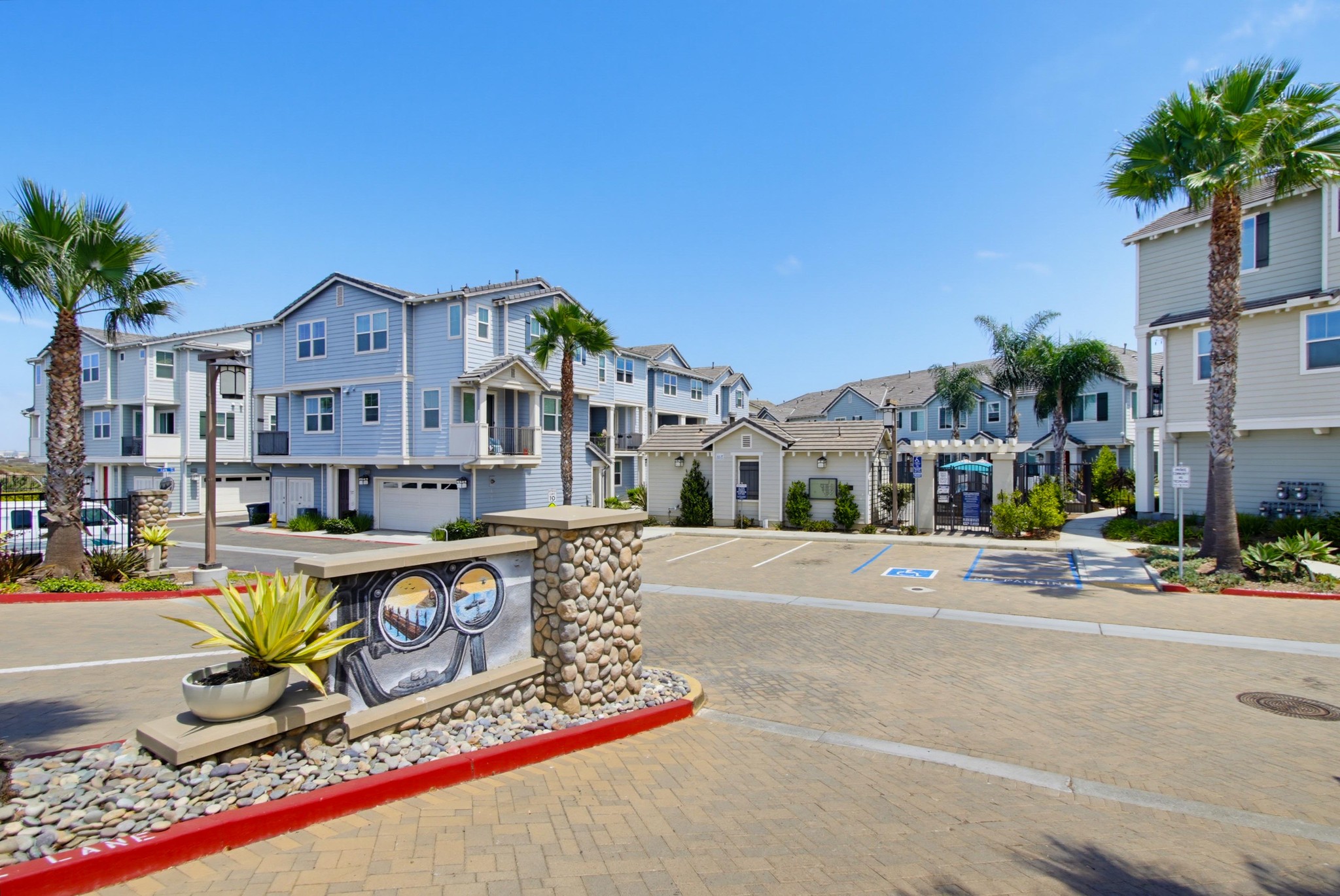 Virtual tour photo 1 of 67 for 504 Hummingbird Ln