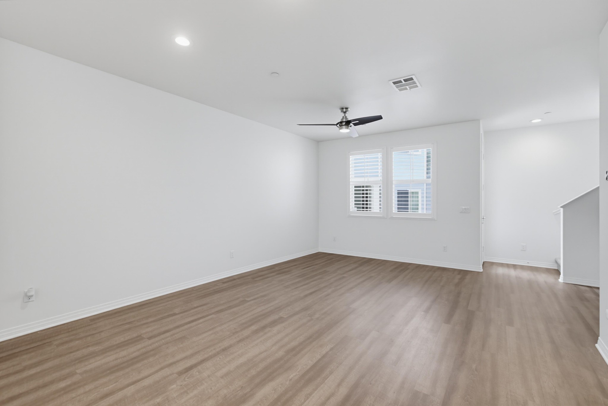 Virtual tour photo 9 of 67 for 504 Hummingbird Ln
