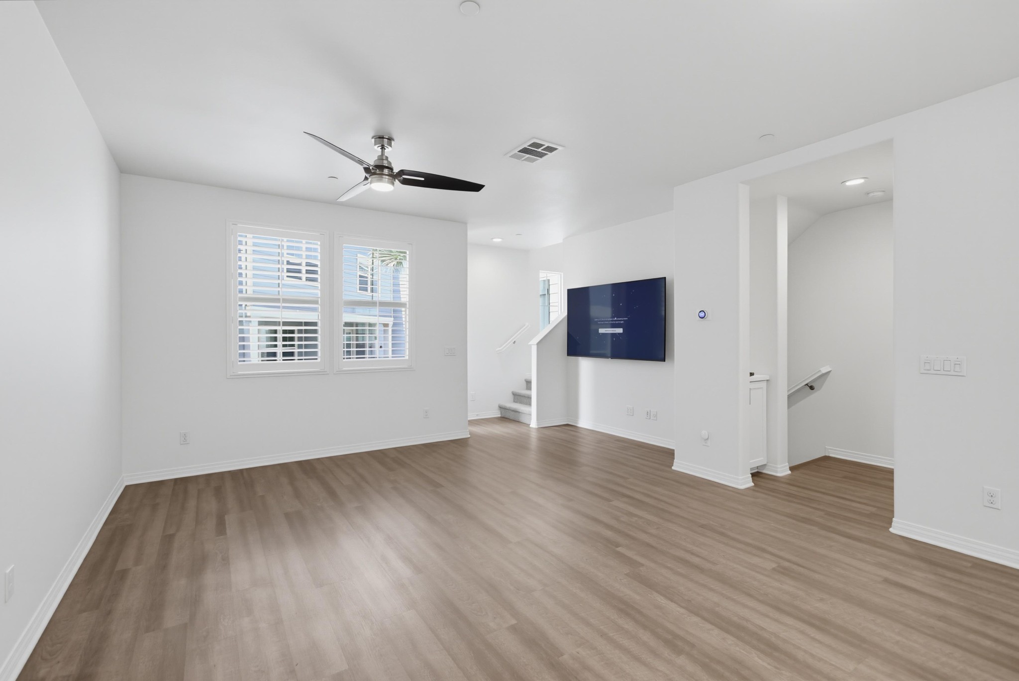 Virtual tour photo 10 of 67 for 504 Hummingbird Ln