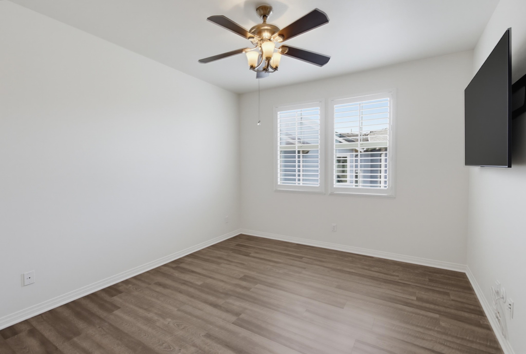 Virtual tour photo 24 of 67 for 504 Hummingbird Ln