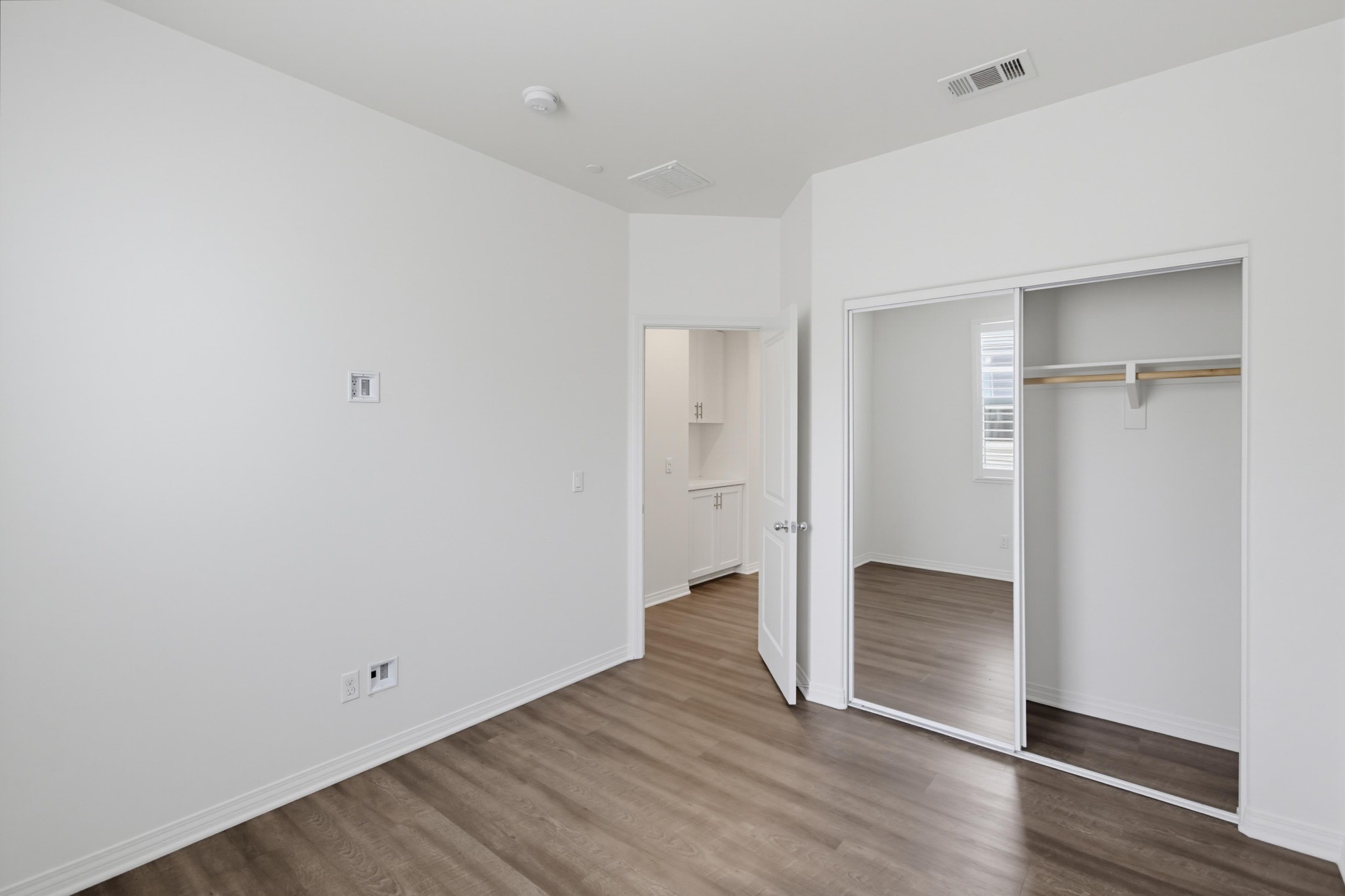 Virtual tour photo 40 of 67 for 504 Hummingbird Ln