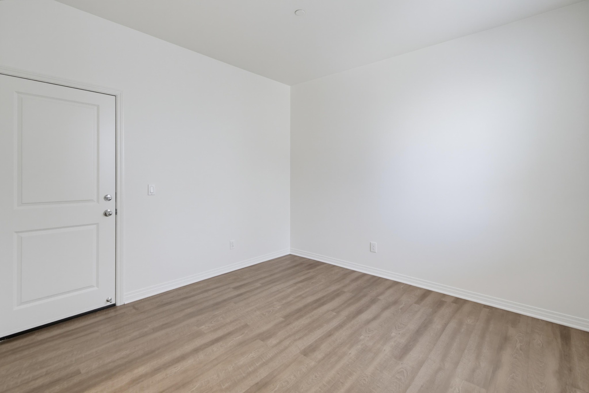 Virtual tour photo 42 of 67 for 504 Hummingbird Ln