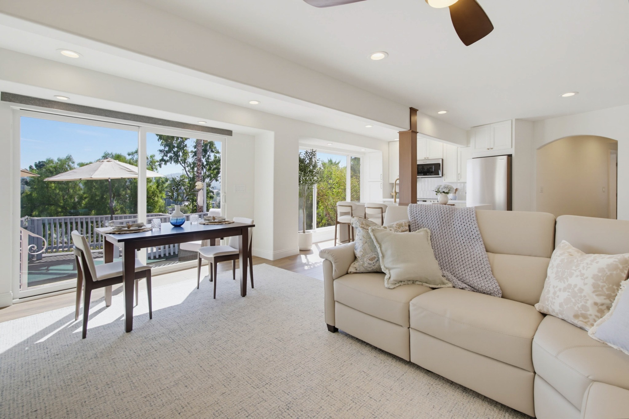 Virtual tour photo 3 of 131 for 5040 Colina Dr