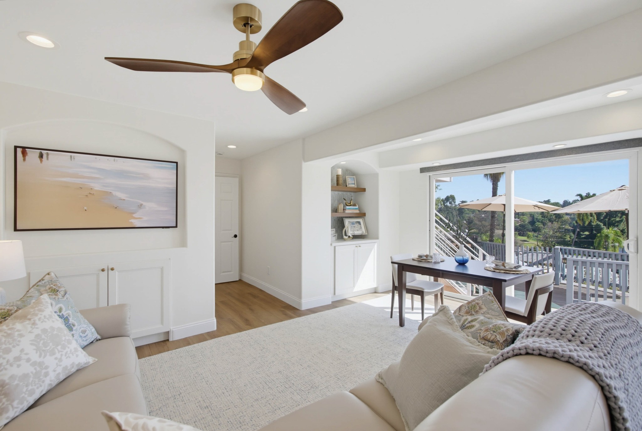 Virtual tour photo 11 of 131 for 5040 Colina Dr