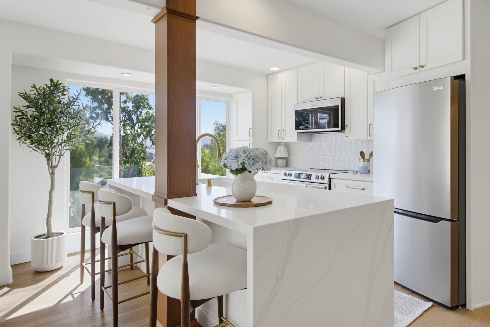 Virtual tour photo 17 of 131 for 5040 Colina Dr