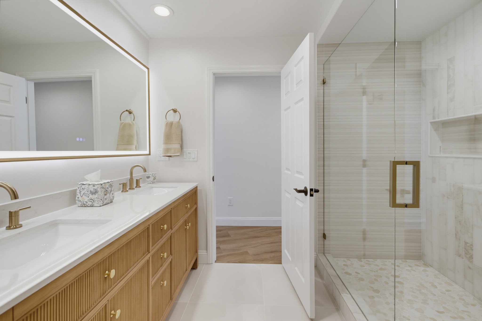 Virtual tour photo 44 of 131 for 5040 Colina Dr